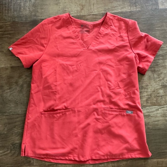 FIGS limited edition clay Large scrub set Kade pants and Kasma top like new - Picture 12 of 16